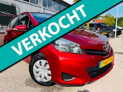Toyota Yaris - 1.0 VVT-i Aspiration 5 DEURS AIRCO CAMERA NETTE