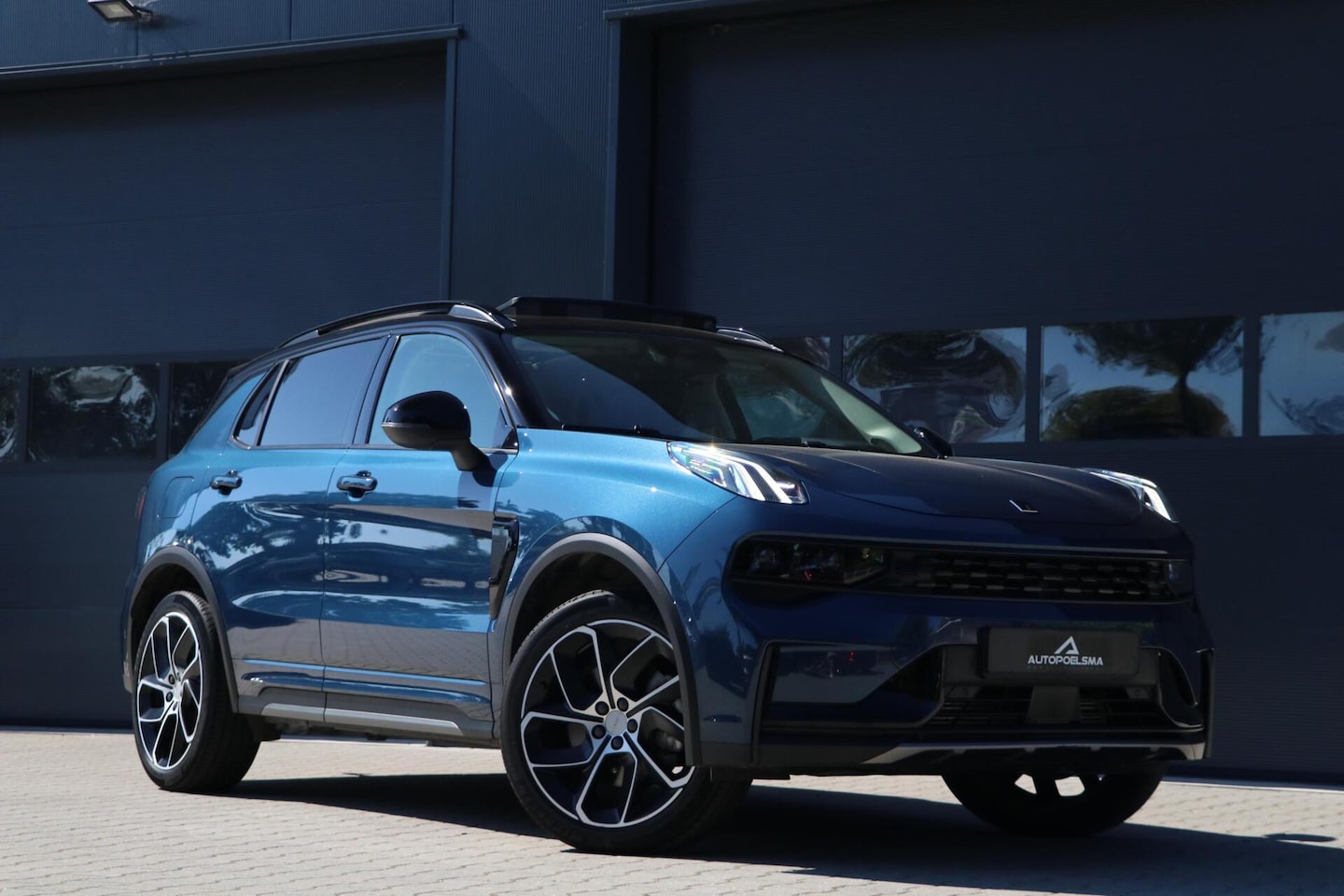 Lynk & Co 01 - 1.5 Plugin 262PK Panodak AdaptivCruise Trekhaak 360View MemoryZetels AppleCarplay PrivacyG - AutoWereld.nl