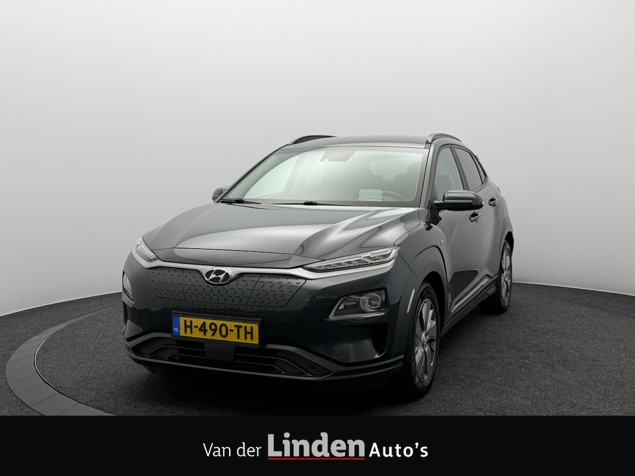 Hyundai Kona Electric - EV Premium 64 kWh 3- Fase SOH 95,4% | Warmtepomp | Camera | Navigatie | Head-Up Display | - AutoWereld.nl