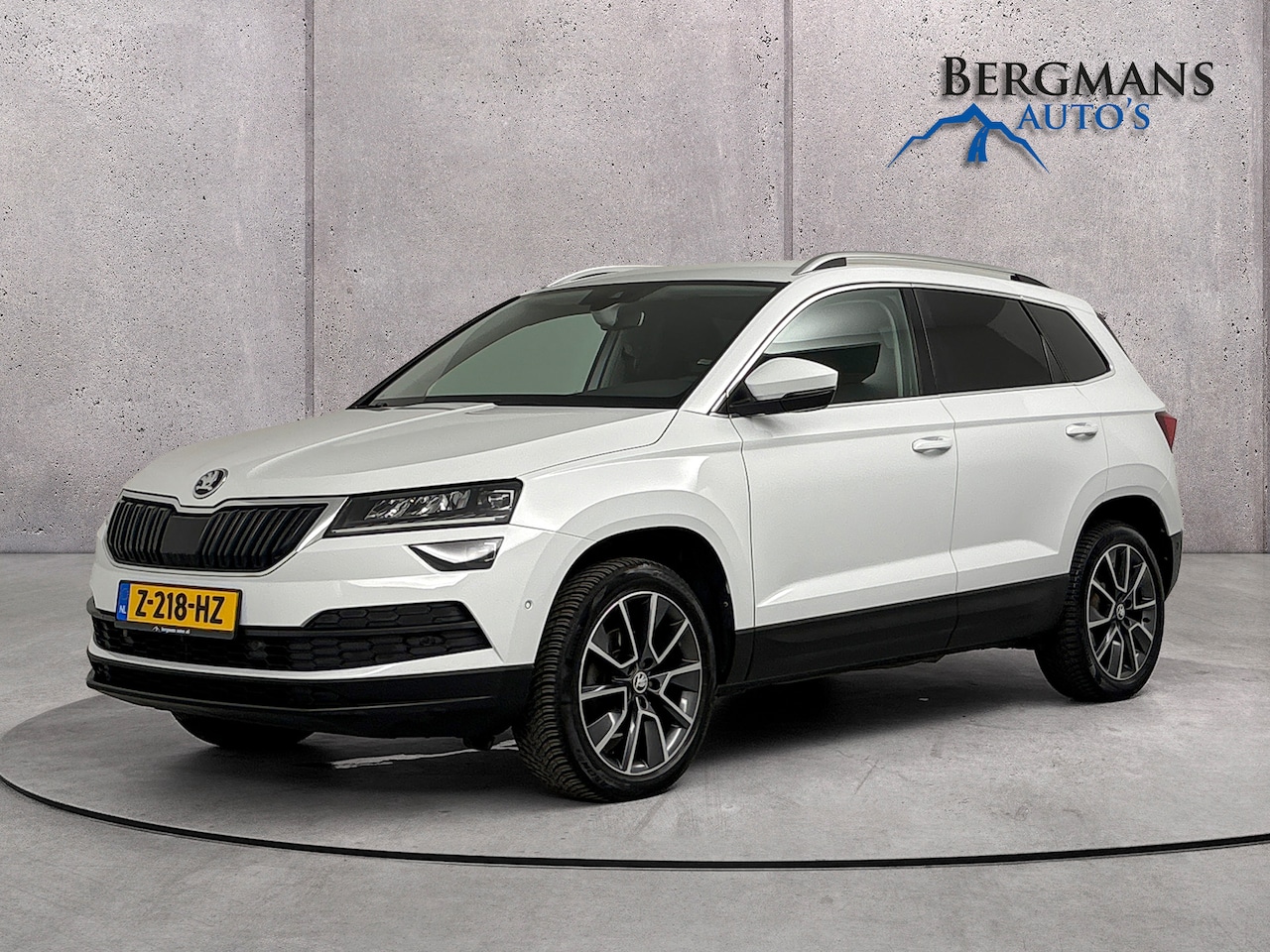 Skoda Karoq - 1.5 TSI ACT Style // STOELVERWARMING // ELECTRISCHE ACHTERKLEP // CANTON // - AutoWereld.nl