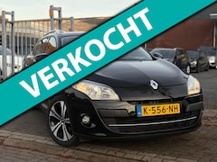 Renault Mégane Estate - 1.4 TCe Bose | Nwe D-Ketting | Trekhaak | Navigatie | Half Leder |