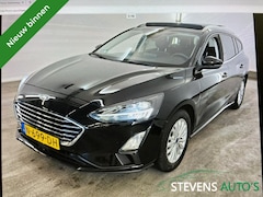 Ford Focus Wagon - 1.0 EBH Tit. XBns PANODAK / STOELV&STUUR VERW. / CAMERA / TREKHAAK