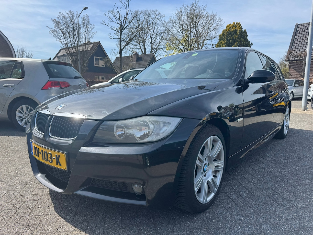BMW 3-serie Touring - 318i 143pk Apk 4/8/27,Airco,Cruise,Elek-pakket,Trekhaak - AutoWereld.nl