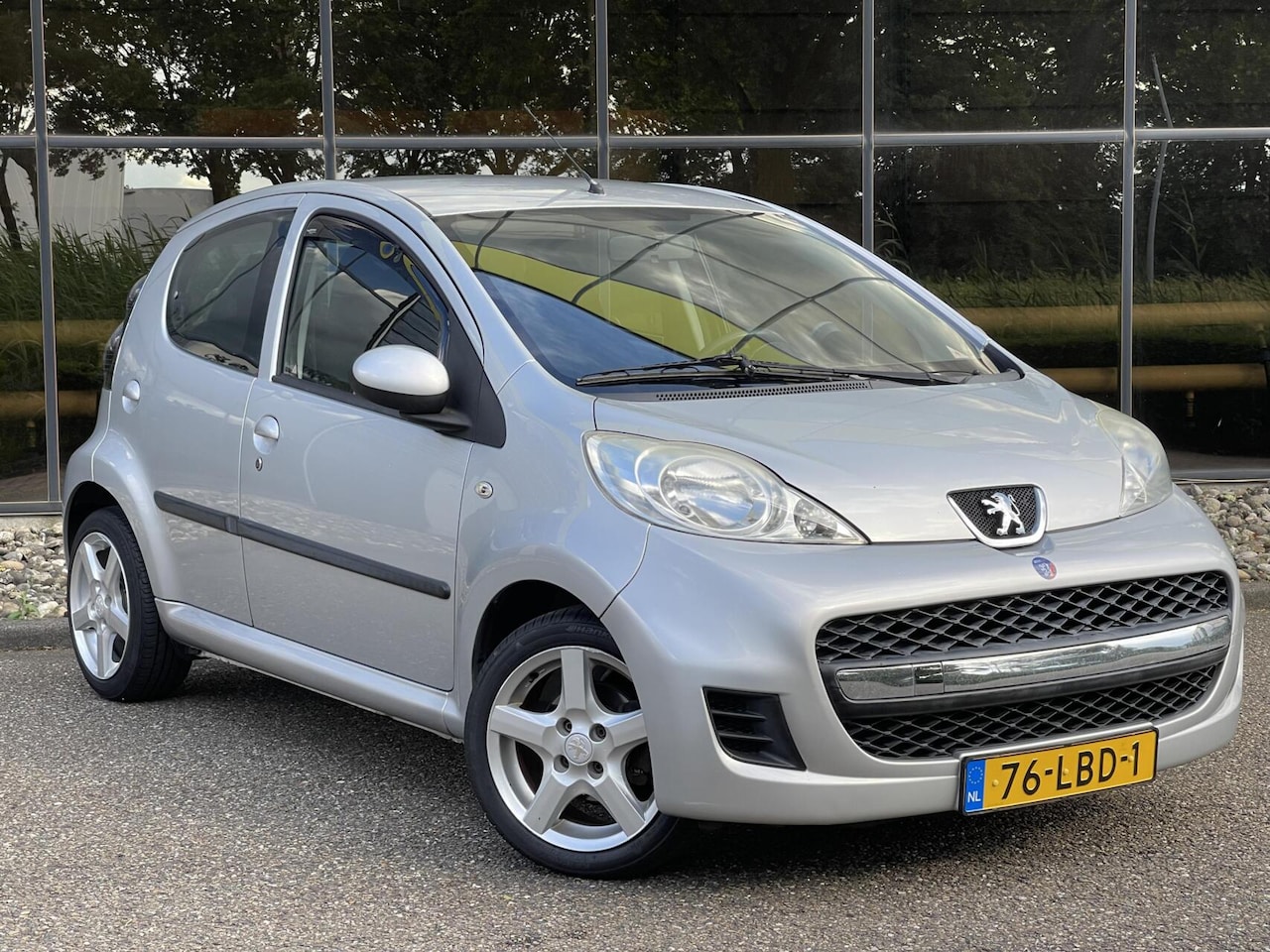 Peugeot 107 - 1.0 | Automaat | 5-deurs | Airco ❄️ | APK | - AutoWereld.nl