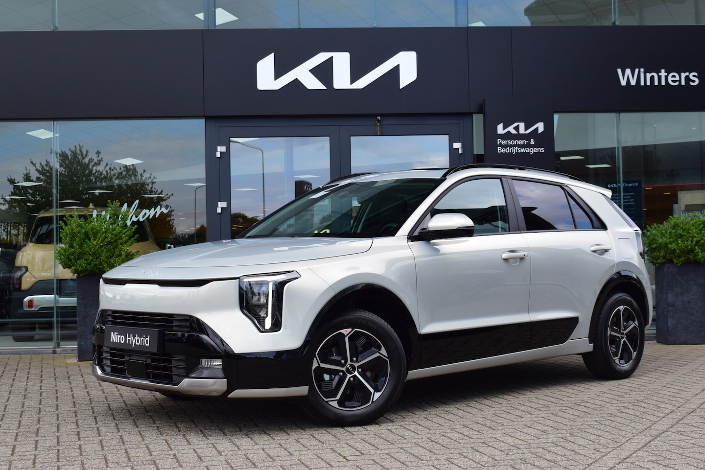 Kia Niro - 1.6 GDi Hybrid DynamicPlusLine | Dodehoekassistentie | Schuif/Kantel Dak | Harman Kardon | - AutoWereld.nl
