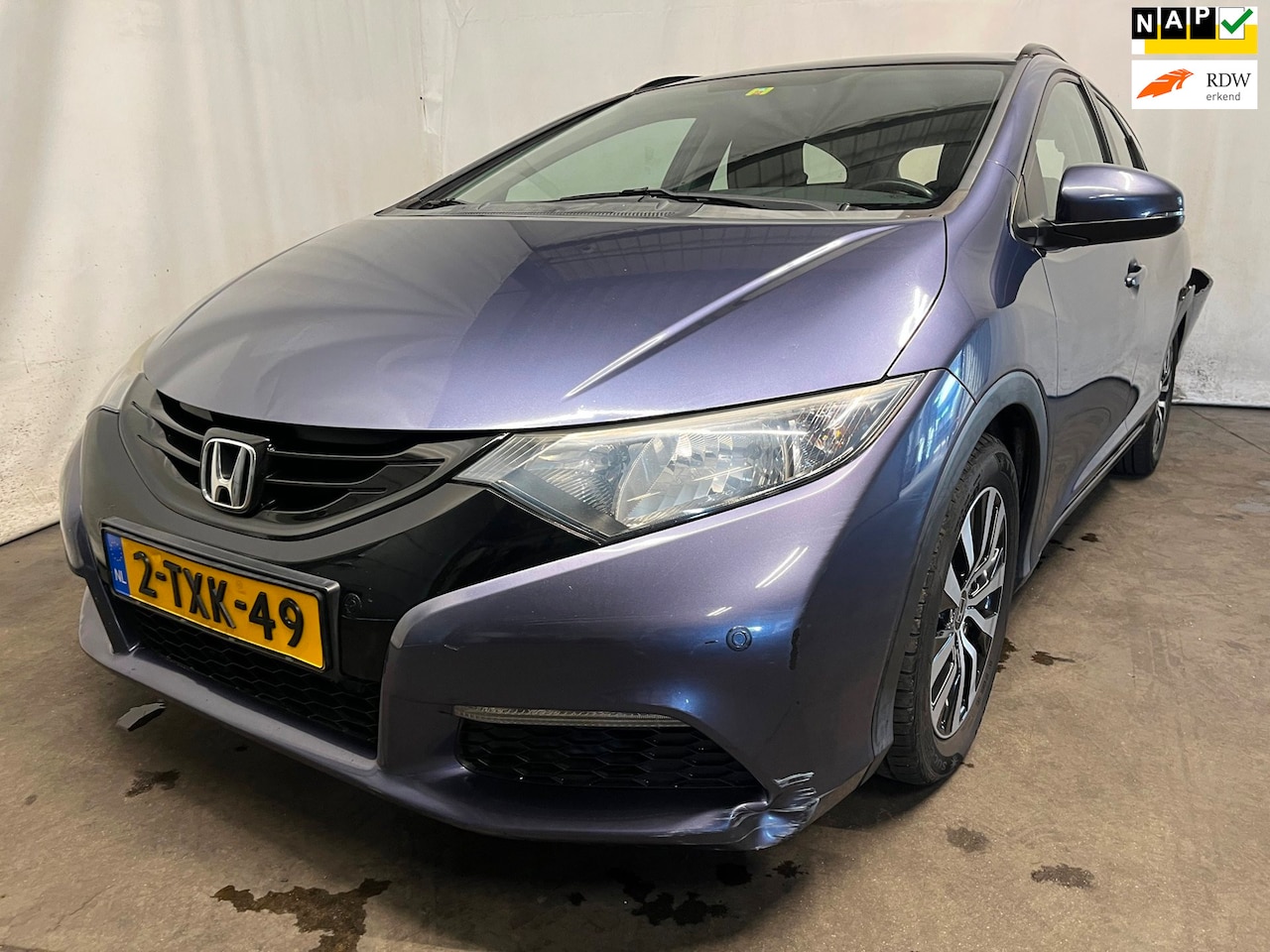 Honda Civic Tourer - 1.6D Comfort - Schade - AutoWereld.nl