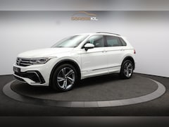 Volkswagen Tiguan - 1.4 eHybrid OPF DSG R-Line Dealeronderh. / Verwarmd stuur / Elektr. achterklep / Matrix /