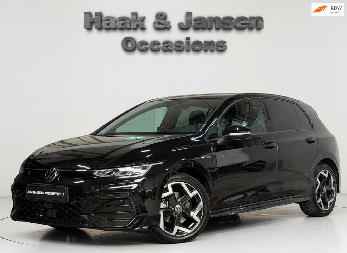 Volkswagen Golf - 1.5 eTSI R-Line Edition - Stoel/Stuur verwarming - Adaptive Cruise - Inclusief BTW! - AutoWereld.nl