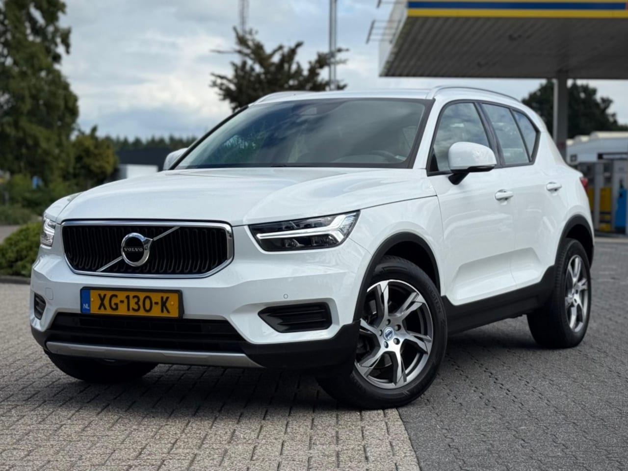 Volvo XC40 - 2.0 T4 Momentum 2.0 T4 Momentum - AutoWereld.nl