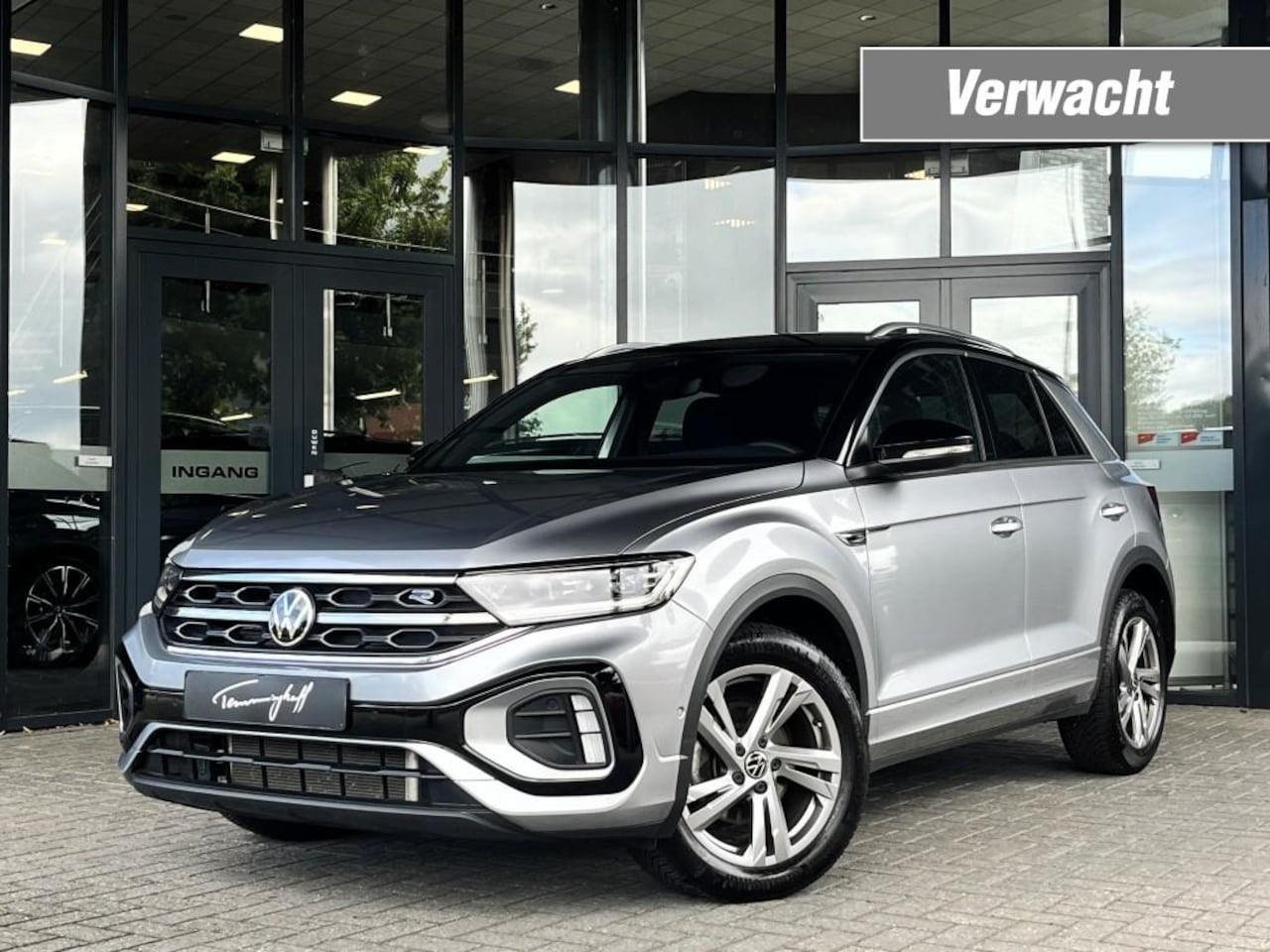 Volkswagen T-Roc - 1.5 TSi DSG R-LINE - AFN. TREKH. - CAMERA - IQ - AutoWereld.nl