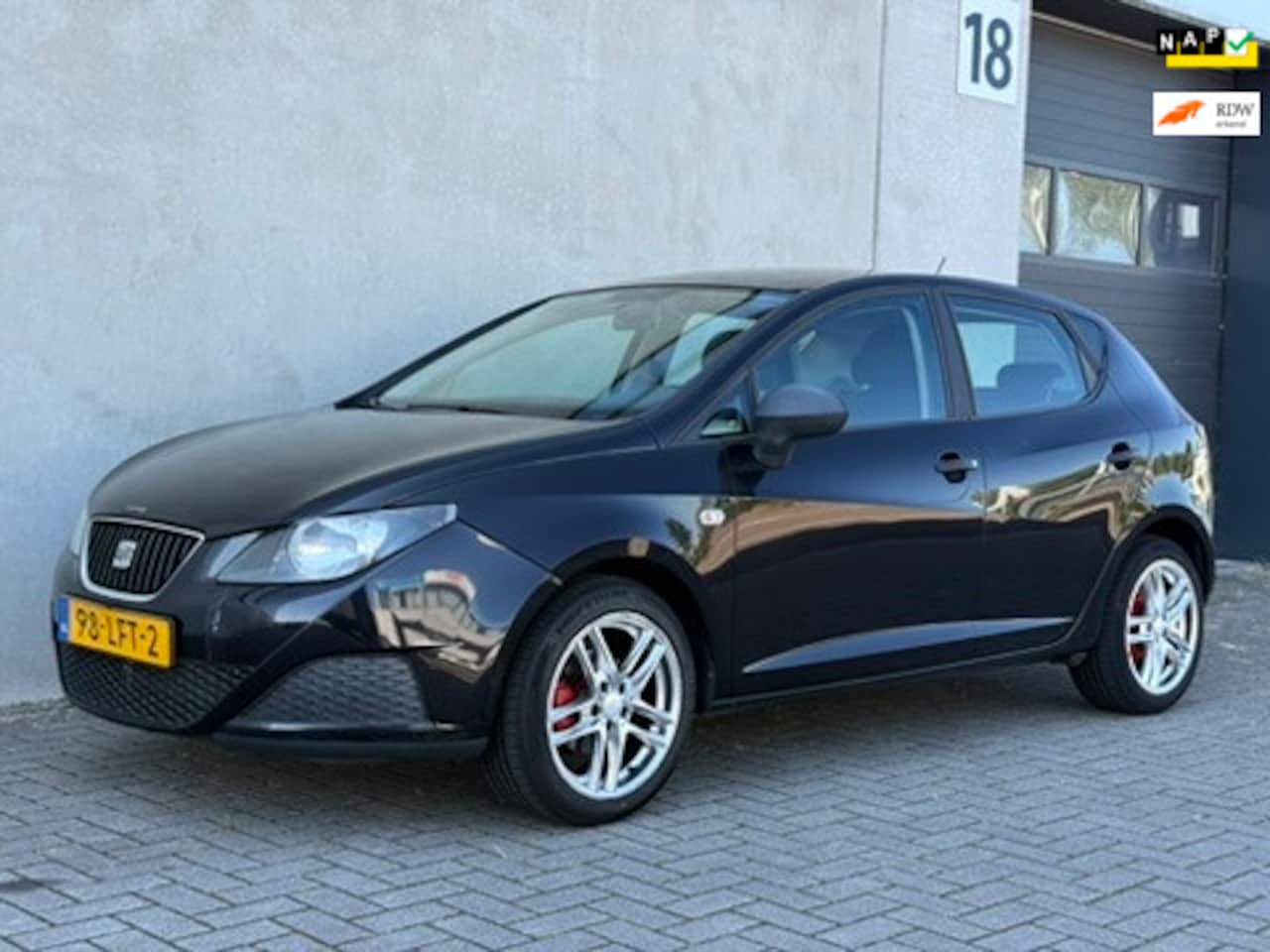 SEAT Ibiza - 1.2 Club Airco 5-deurs LM velgen APK - AutoWereld.nl