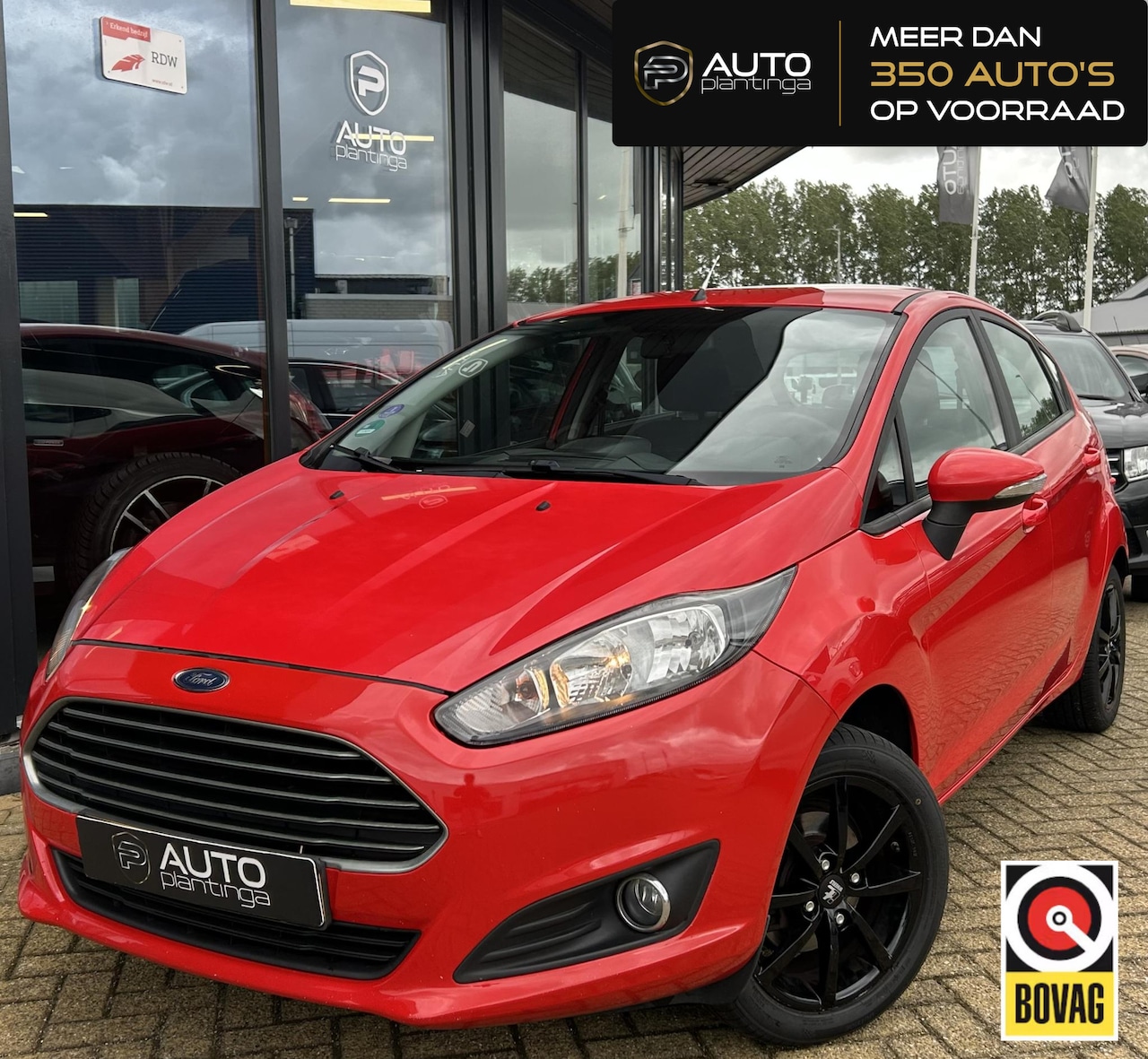 Ford Fiesta - 1.0 Titanium 80PK | Navigatie | Airco | Lichtmetalen Velgen | 2 Sleutels | - AutoWereld.nl