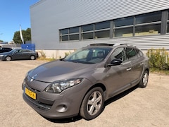 Renault Mégane Estate - 1.4 TCe Bose l Navi l Xenon l Pano | TIKKENDE MOTOR | EXPORT