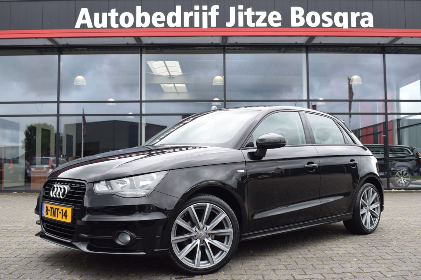 Audi A1 Sportback - 1.2 TFSi S-Line Full Map Navi | Telefonie | Airco | 17 Inch LMV - AutoWereld.nl