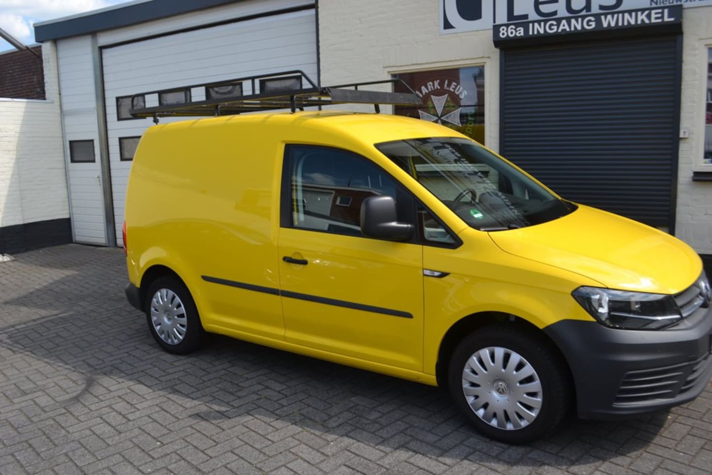 Volkswagen Caddy - 1.6 TDI L1H1 Economy Dakimperial/Lage km,s/ Margeauto - AutoWereld.nl