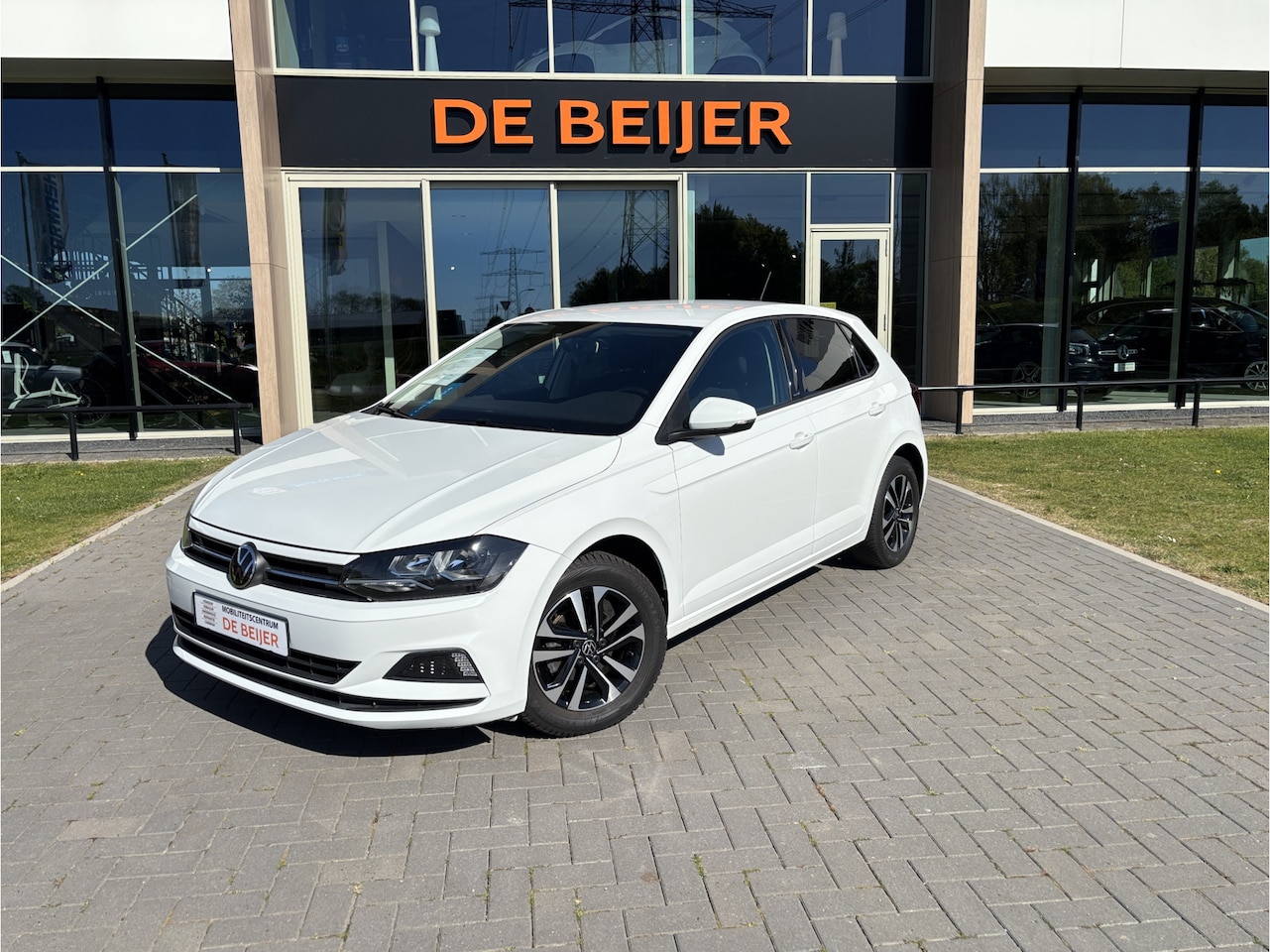 Volkswagen Polo - 1.0 TSI 95 pk Comfortline Navi I Carplay I All season banden - AutoWereld.nl