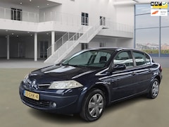 Renault Mégane - 2.0-16V Business Line/AIRCO/CRUISE/PARKEERSENS ACHTER