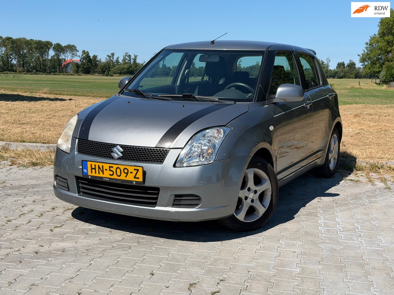 Suzuki Swift - 1.3 Base | " 176.000 " KM + Airco Nu € 1.950,- !!! - AutoWereld.nl