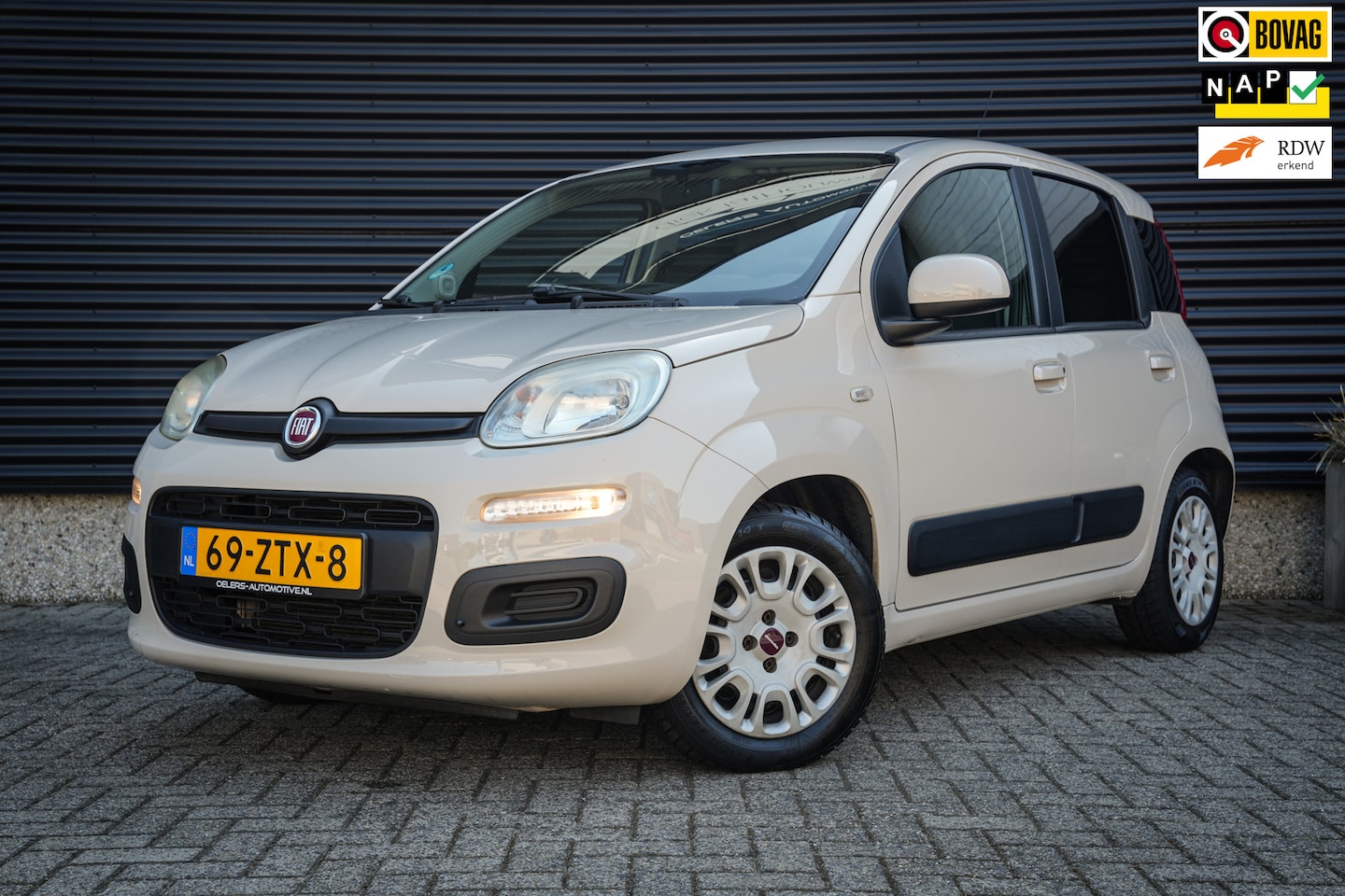 Fiat Panda - 0.9 TwinAir Lounge | Airco | Elektr. ramen | Org. NL | Radio/CD | Trekhaak | - AutoWereld.nl
