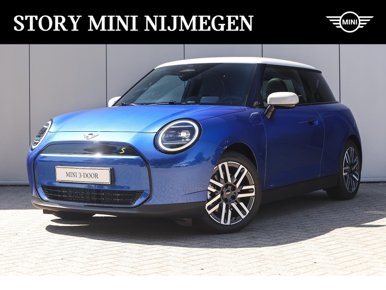 MINI Electric - Hatchback Cooper SE / Classic / Pakket M / 17 inch Parallel Spoke 2-tone - AutoWereld.nl