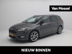 Ford Focus Wagon - 1.5 ST-Line 182 | Trekhaak | Navigatie | Parkeersensoren | Camera