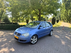 Volkswagen Polo - 1.4-16V Comfortline | Cruise | Airco | Sport