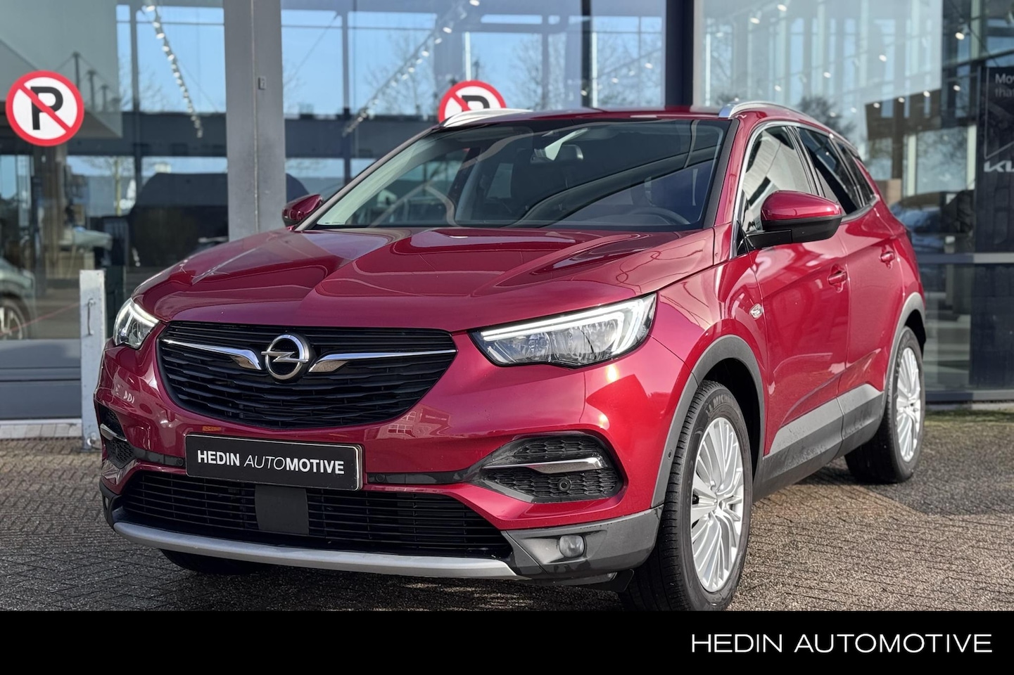 Opel Grandland X - 1.2 130pk Turbo Innovation Automaat | Trekhaak | Parkeer Camera | Elektrische Achterklep | - AutoWereld.nl