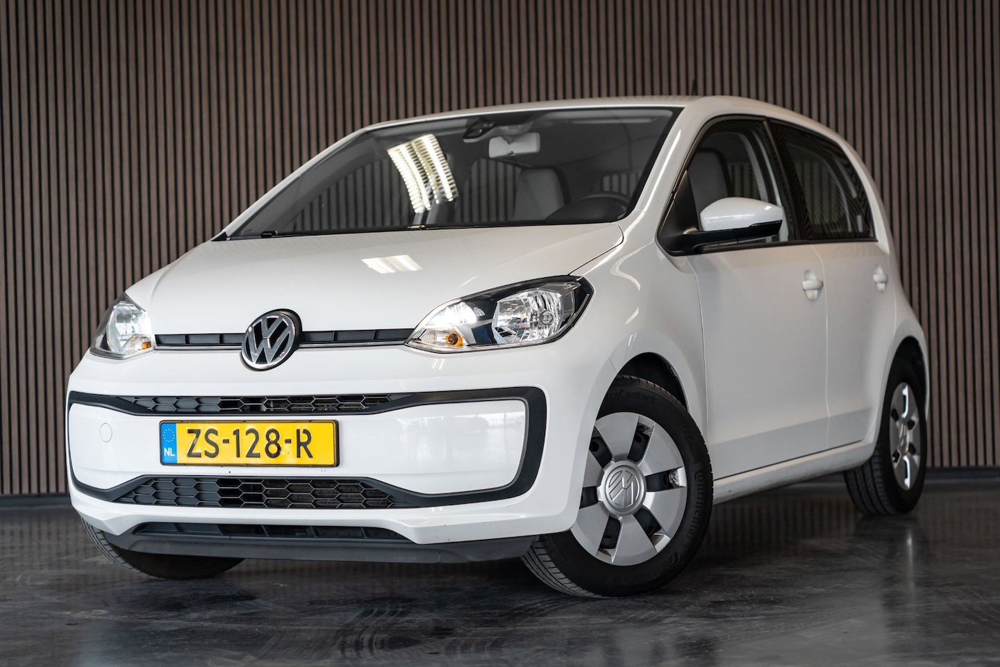 Volkswagen Up! - 1.0 BMT move up! 1.0 BMT move up! - AutoWereld.nl