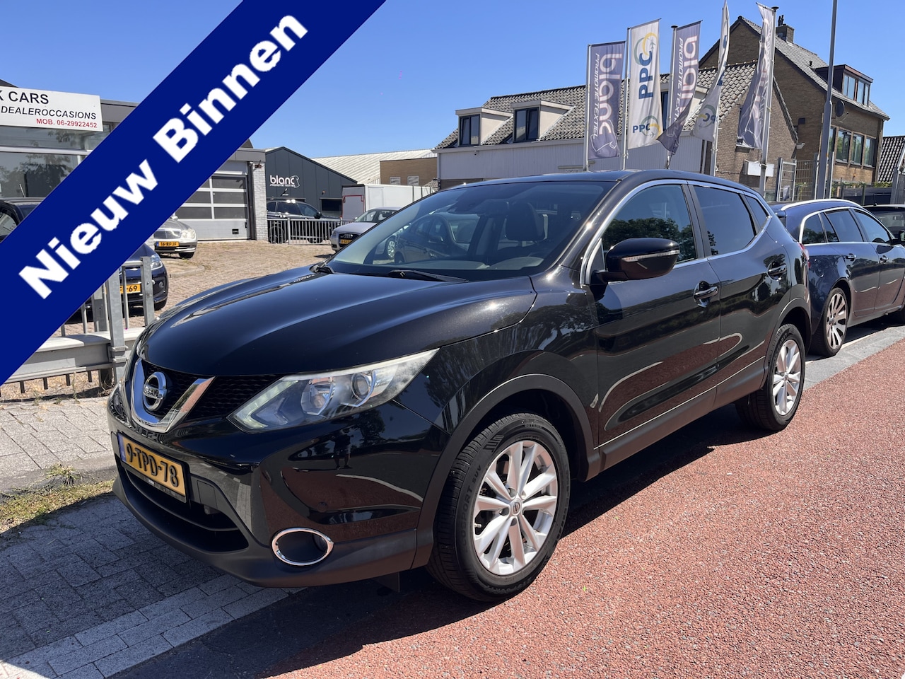 Nissan Qashqai - 1.2 Connect Edition Pano Navi Pdc Lmv Nap - AutoWereld.nl