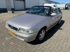 Opel Astra Cabriolet - 1.8i-16V Comfort APK 03-06-2027 nostalgie