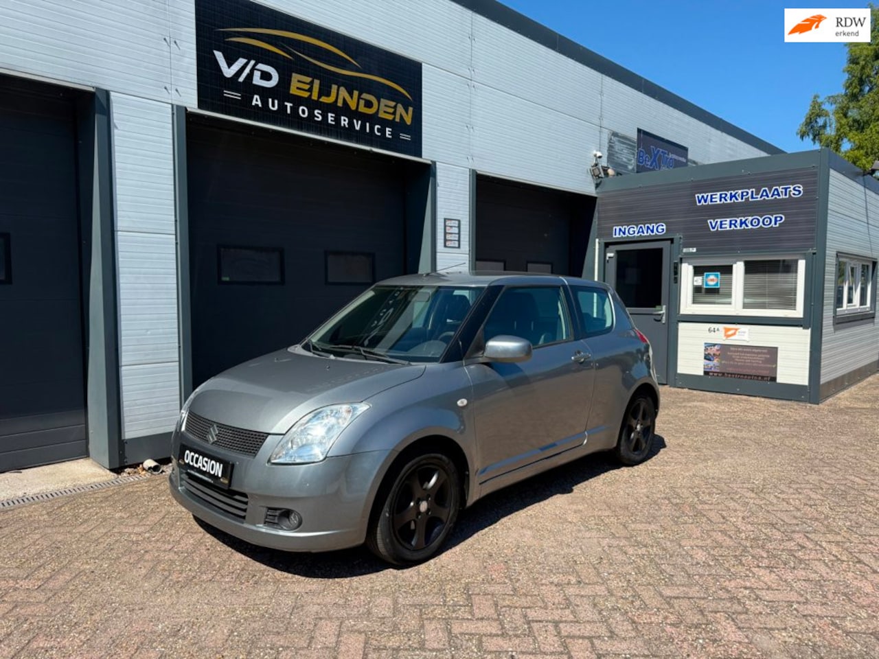 Suzuki Swift - 1.0 5-deurs – Airco – Nieuwe APK & Beurt – Antraciet - AutoWereld.nl