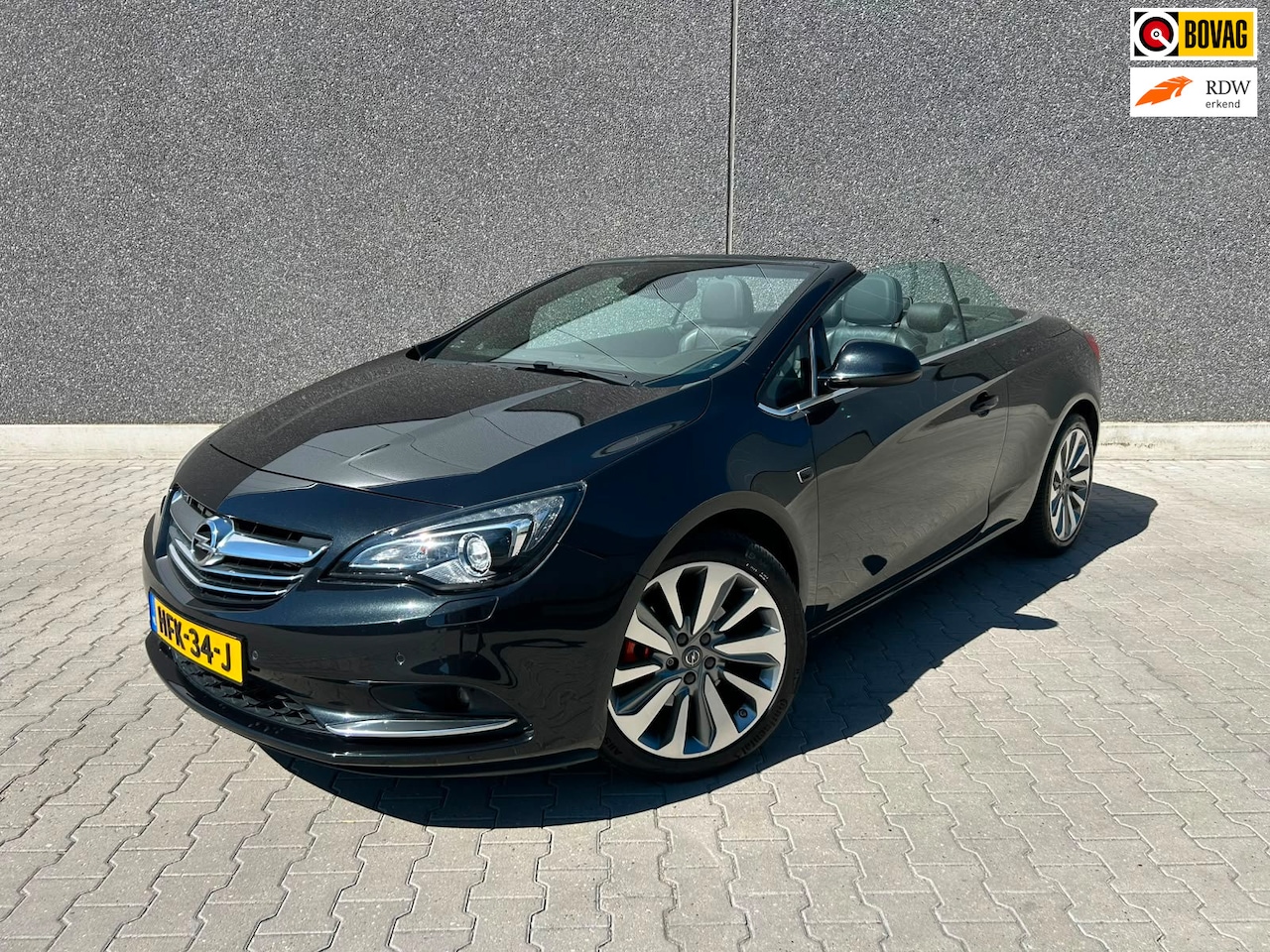 Opel Cascada - 1.6 Turbo Innovation | AUTOMAAT | CARPLAY | A.CAMERA | DASHCAM | LEDER | STOELVERW | CC | - AutoWereld.nl
