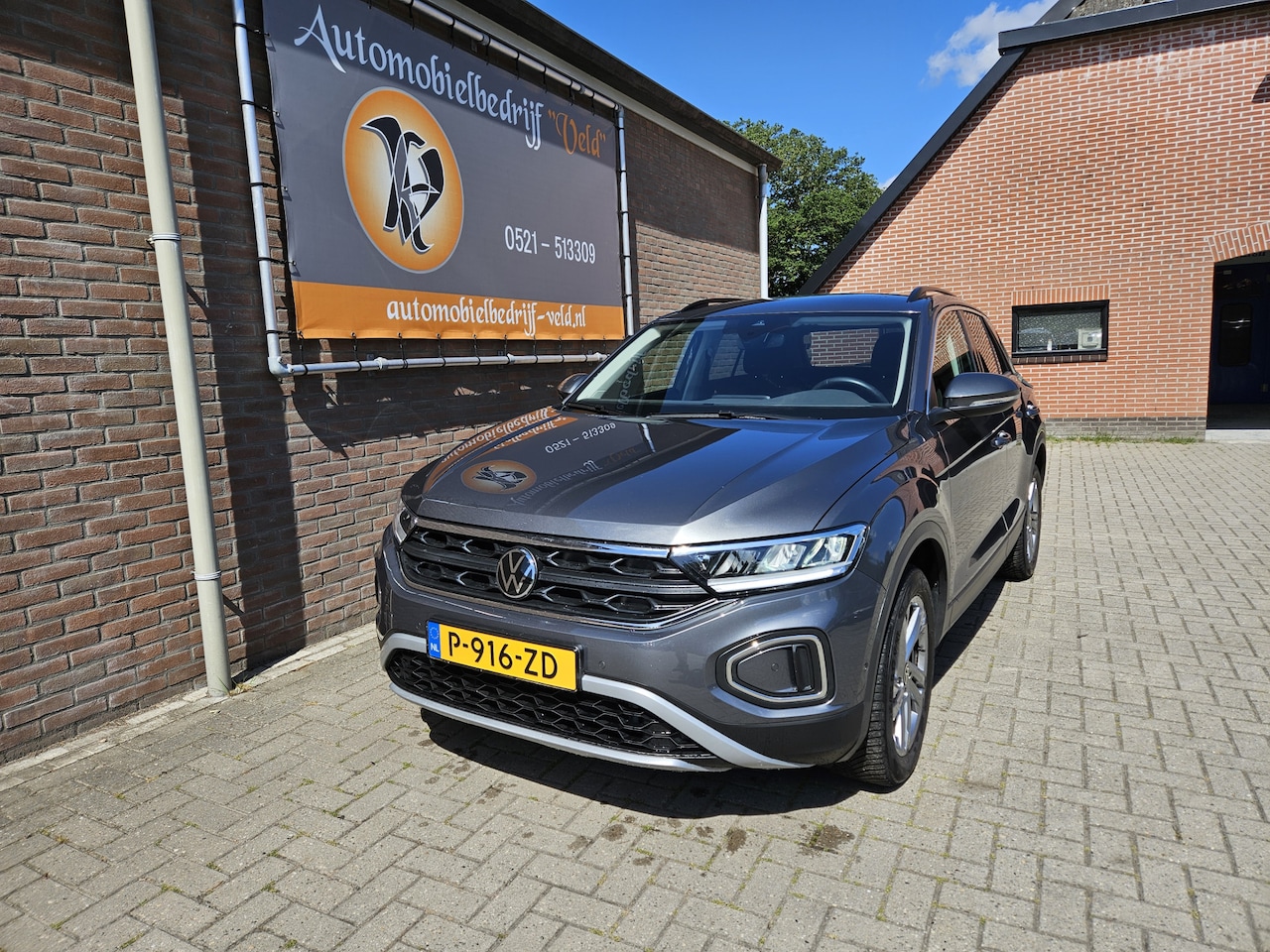 Volkswagen T-Roc - 1.5 TSI Life 75 Edition 1.5 TSI Life 75 Edition - AutoWereld.nl