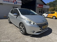 Peugeot 208 - 1.6 156PK Allure Navi+Leder