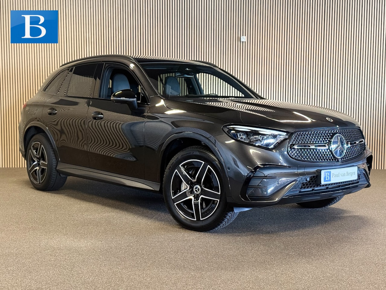 Mercedes-Benz GLC-klasse - 300e 4 Matic AMG STYLING-PANORAMA-TREKHAAK-MEMORY-NIGHT-ACC-360 CAMERA-COMPLEET - AutoWereld.nl