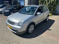 Volkswagen Polo - 1.4-16V FUN