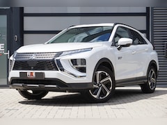Mitsubishi Eclipse Cross - 2.4 PHEV Intense+ Afn. Trekhaak / Camera