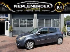 Renault Clio - 1.6 Night & Day Automaat, Navi, 16Inch, Cruise, Trekhaak Bj 2011 Km 119.000 Nap 2e eigenaa