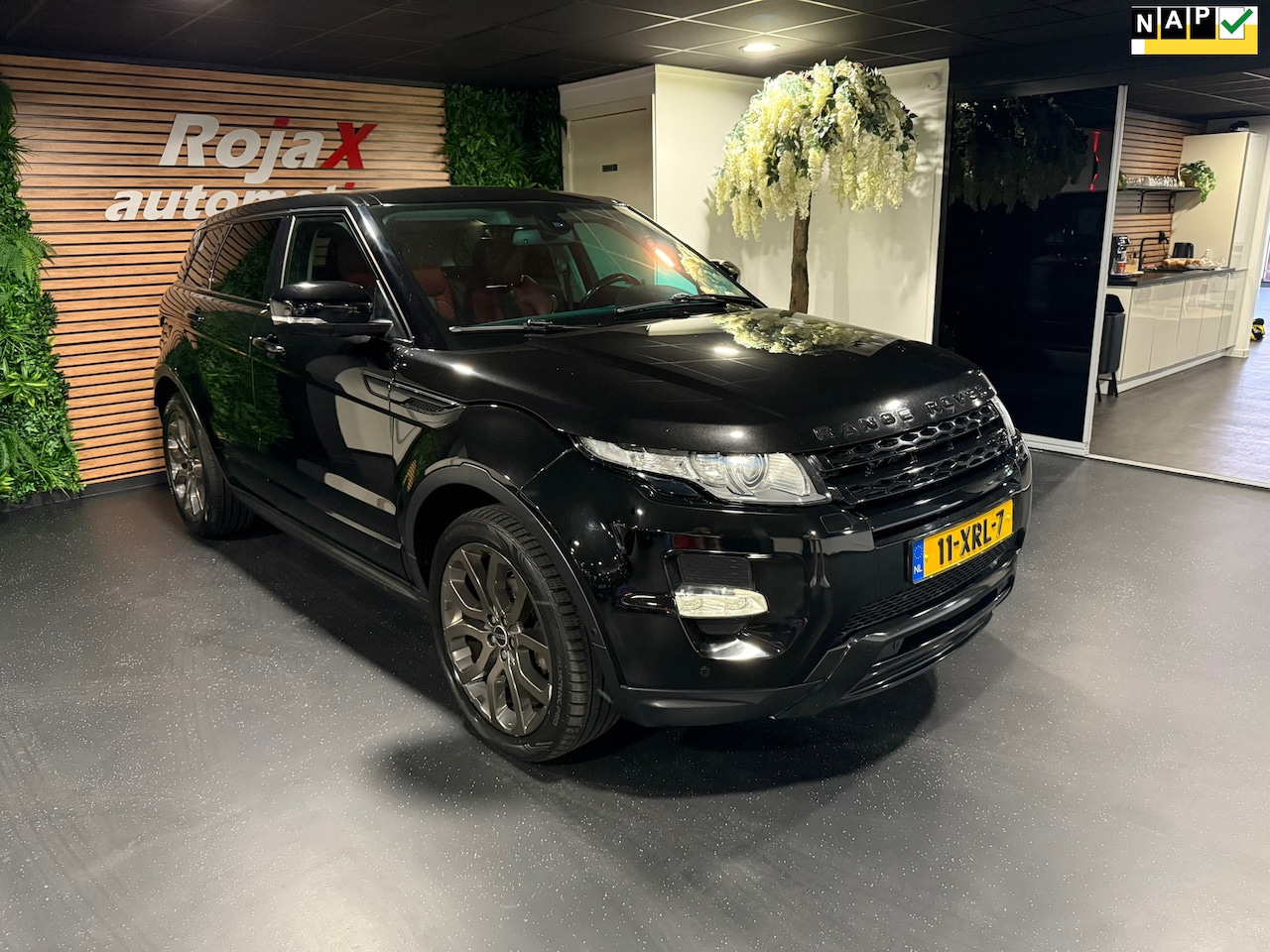 Land Rover Range Rover Evoque - 2.0 Si 4WD Prestige LEDER - PANO - XENON - CAMERA. - AutoWereld.nl