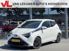 Toyota Aygo - 1.0 VVT-i x-play | Nieuw binnen | Airco | Camera | NAP