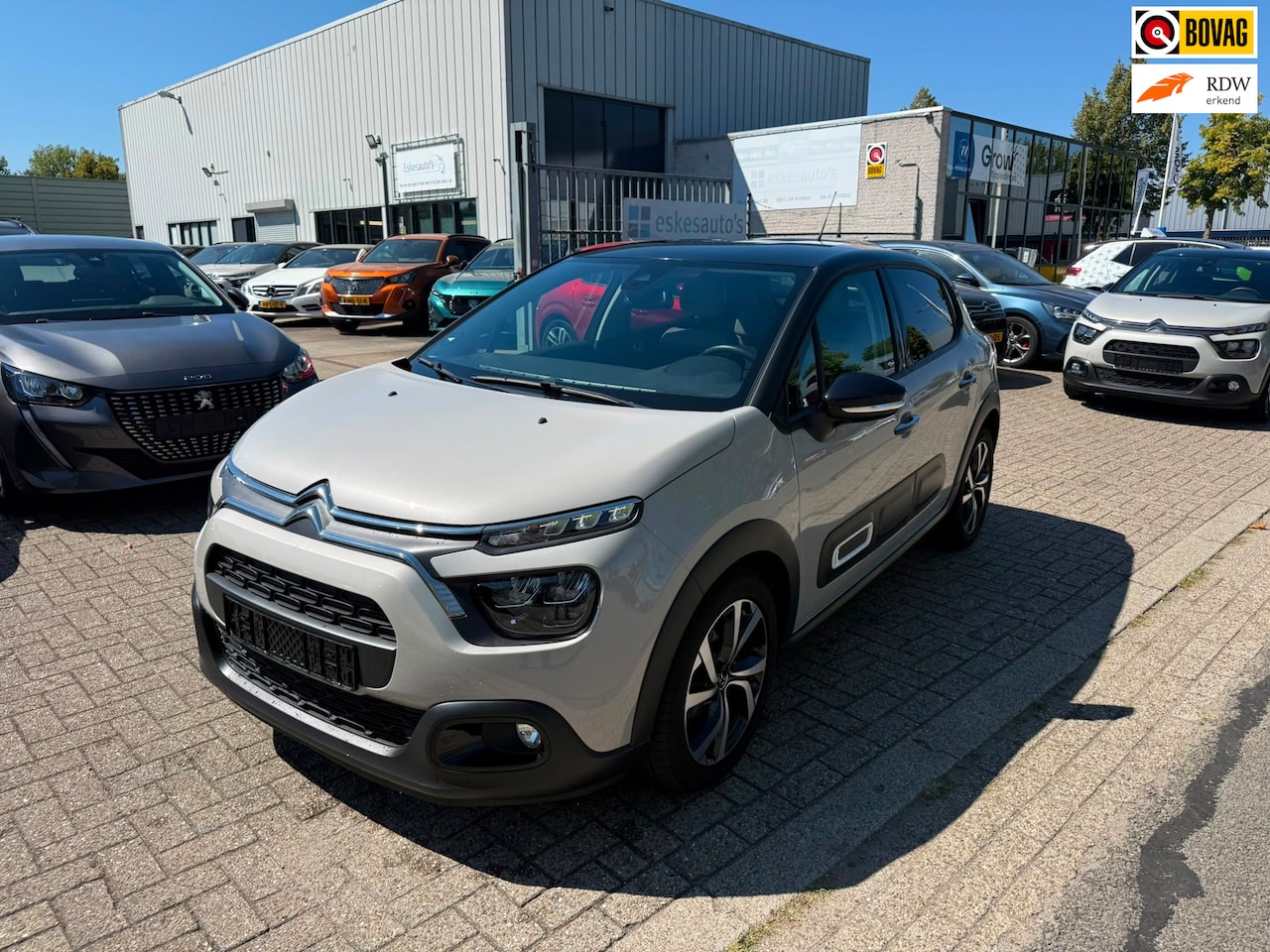 Citroën C3 - 1.2 PureTech Shine 1.2 PureTech Shine, Navi, Camera, Airco, Dealer auto, 1ste eigenaar, Keyless, INC BTW - AutoWereld.nl