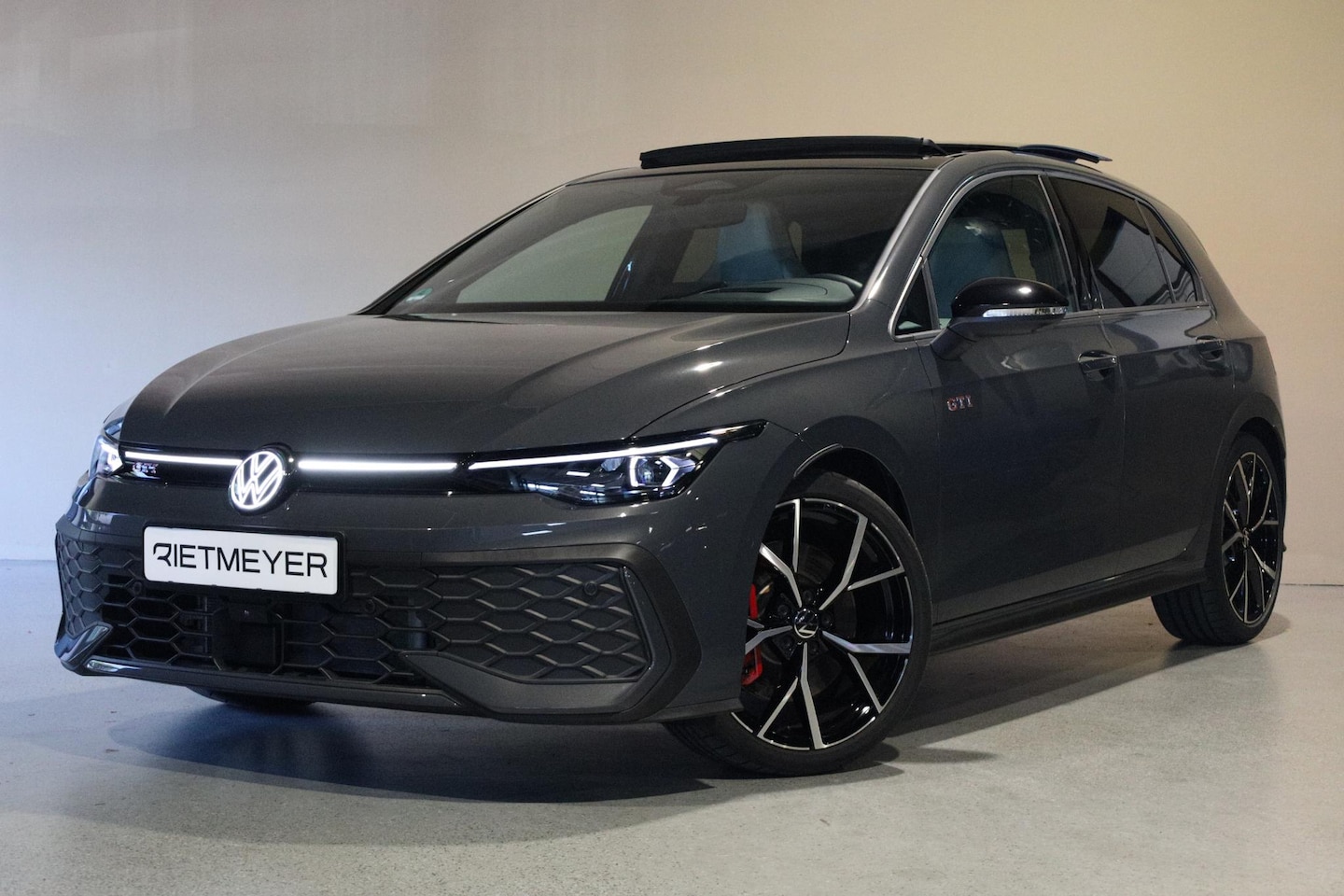 Volkswagen Golf - 2.0 TSI GTI |Pano |Leder intr. |Stoel koeling/Verwarming |Head-Up - AutoWereld.nl