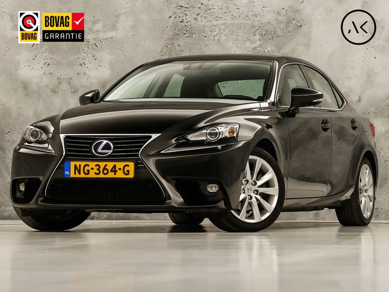 Lexus IS - 300h Hybrid Business Sport Automaat 223Pk (NAVIGATIE, CAMERA, CLIMATE, SPORTSTOELEN, LM VE - AutoWereld.nl