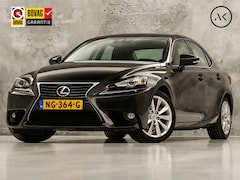 Lexus IS - 300h Hybrid Business Sport Automaat 223Pk (NAVIGATIE, CAMERA, CLIMATE, SPORTSTOELEN, LM VE
