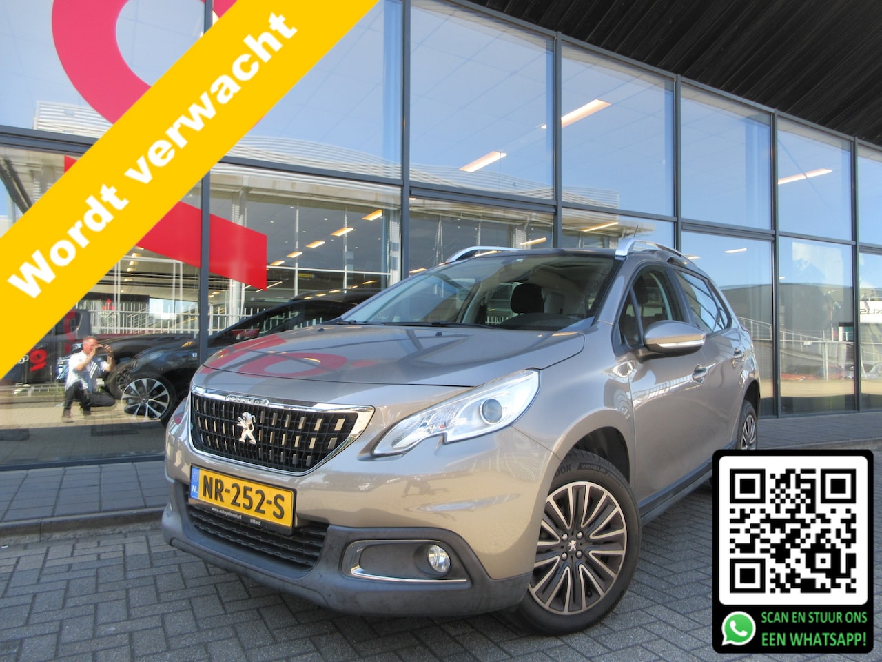Peugeot 2008 - 1.2 PureTech Blue Lion | AIRCO | TREKHAAK | NAVIGATIE | PANORAMADAK | CRUISE CONTROL | - AutoWereld.nl