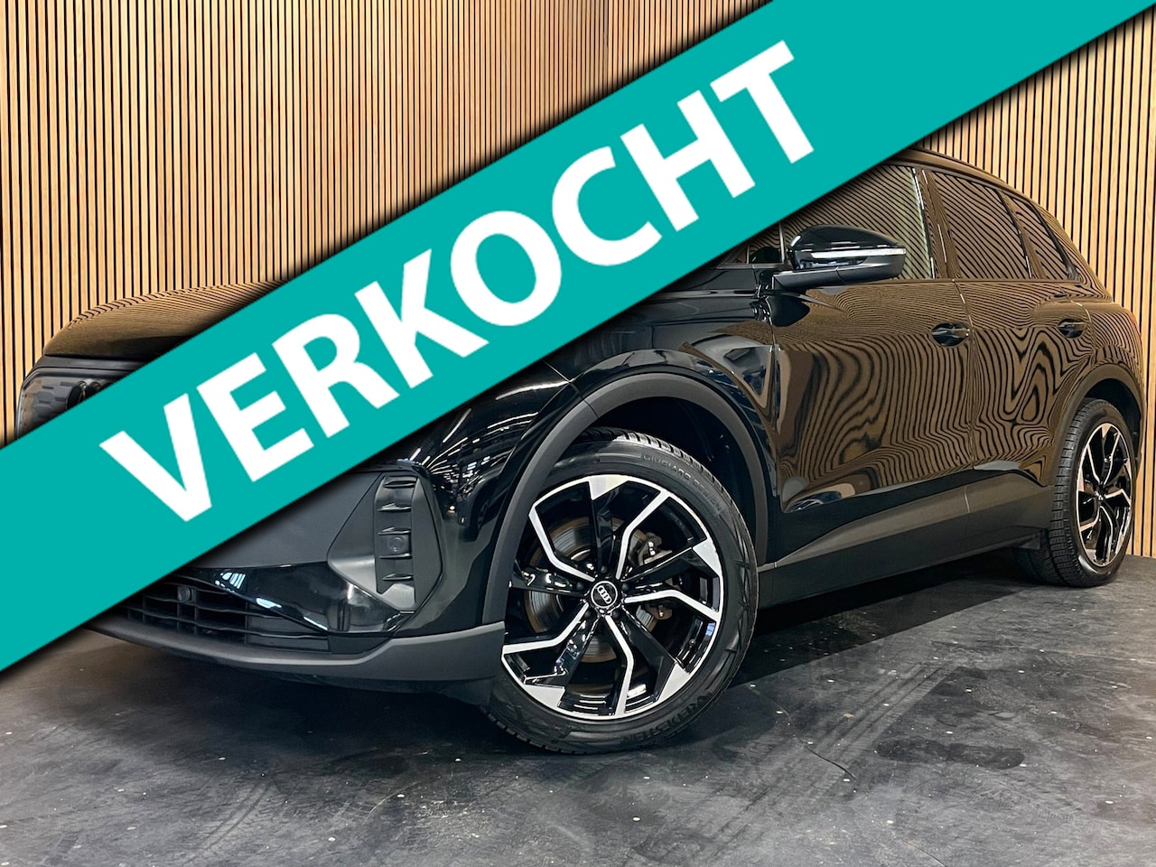 Audi Q4 e-tron - 35|FULL BLACK EDITION|86% SOH|20''LMV|ACC|APPLE CARPLAY|STOELVERWARMING|NAVIGATIE|NL-AUTO| - AutoWereld.nl