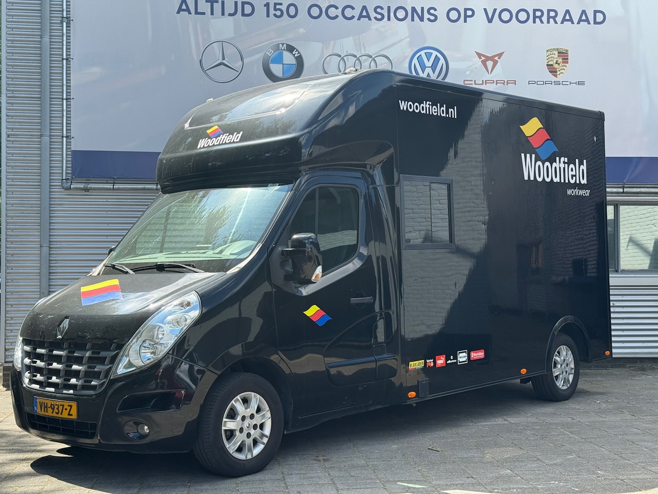 Renault Master - T35 2.3 dCi L3H2 Eco Automaat l Roelofsen Opbouw l 2x Airco l Navi l VDOH l - AutoWereld.nl