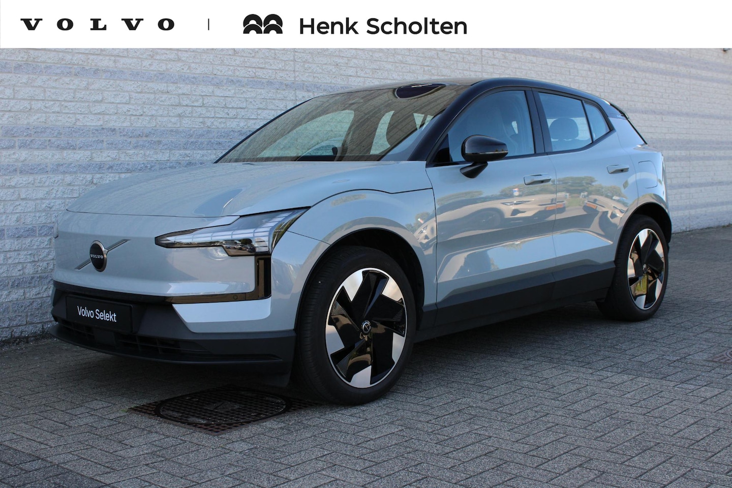 Volvo EX30 - Single Motor Extended Range Plus 69 kWh | Achteropkomend verkeer waarschuwing | Apple Carp - AutoWereld.nl