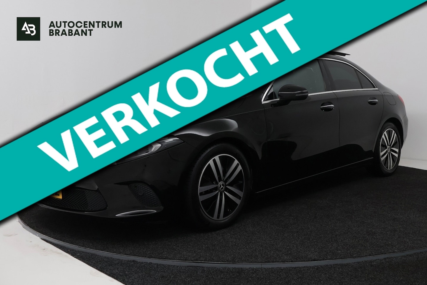 Mercedes-Benz A-klasse - 180 Business Solution (PANORAMADAK, SFEERVERLICHTING, CAMERA, STOELVERWARMING, LEDER) - AutoWereld.nl