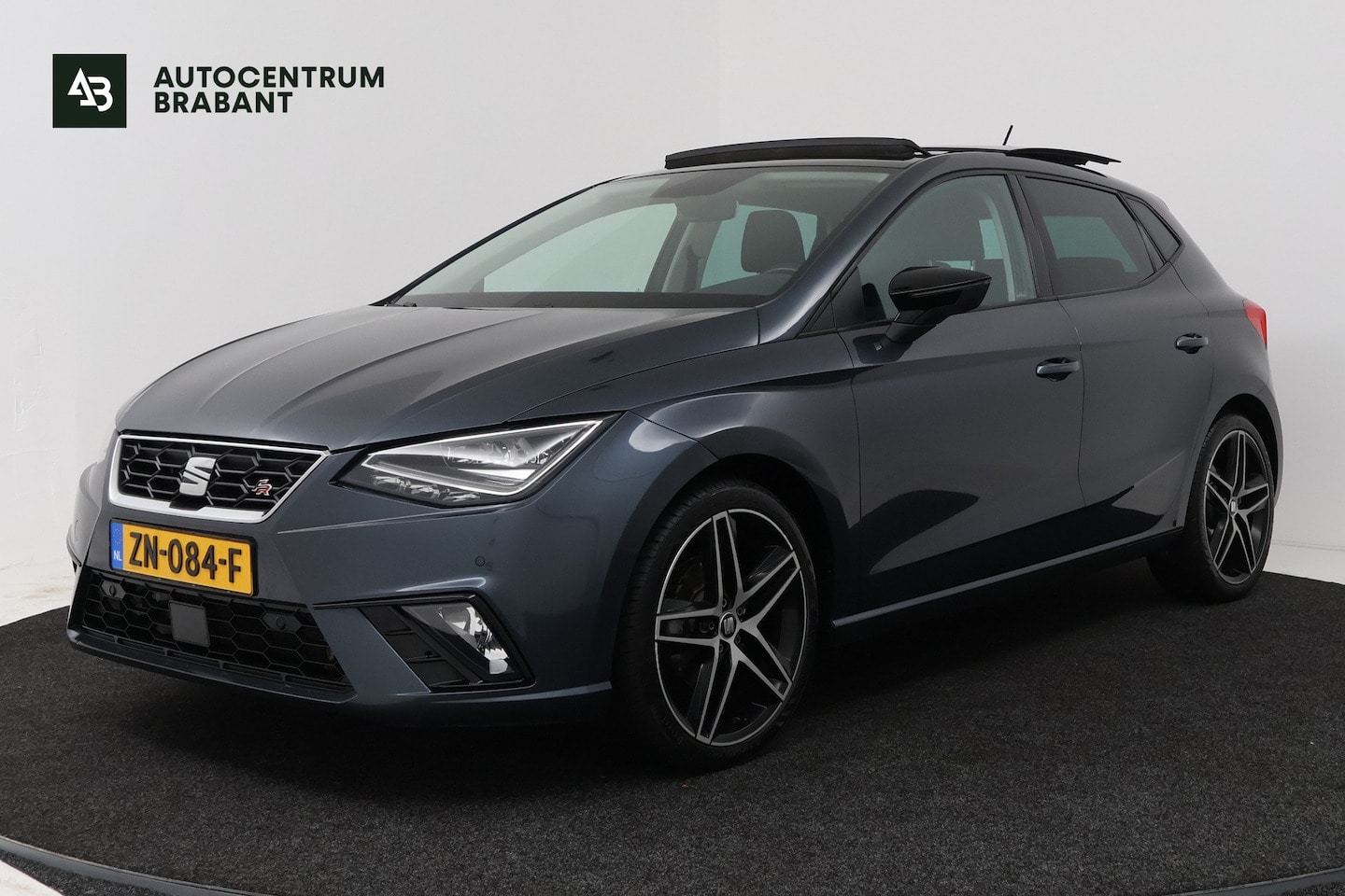 SEAT Ibiza - 1.0 TSI FR Business Intense (PANORAMADAK, DIGITALE COCKPIT, LED, NAVI, CAMERA, CARPLAY) - AutoWereld.nl